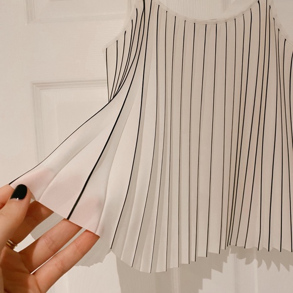 Banana Republic Spaghetti Strap Top - Picture 2 of 2